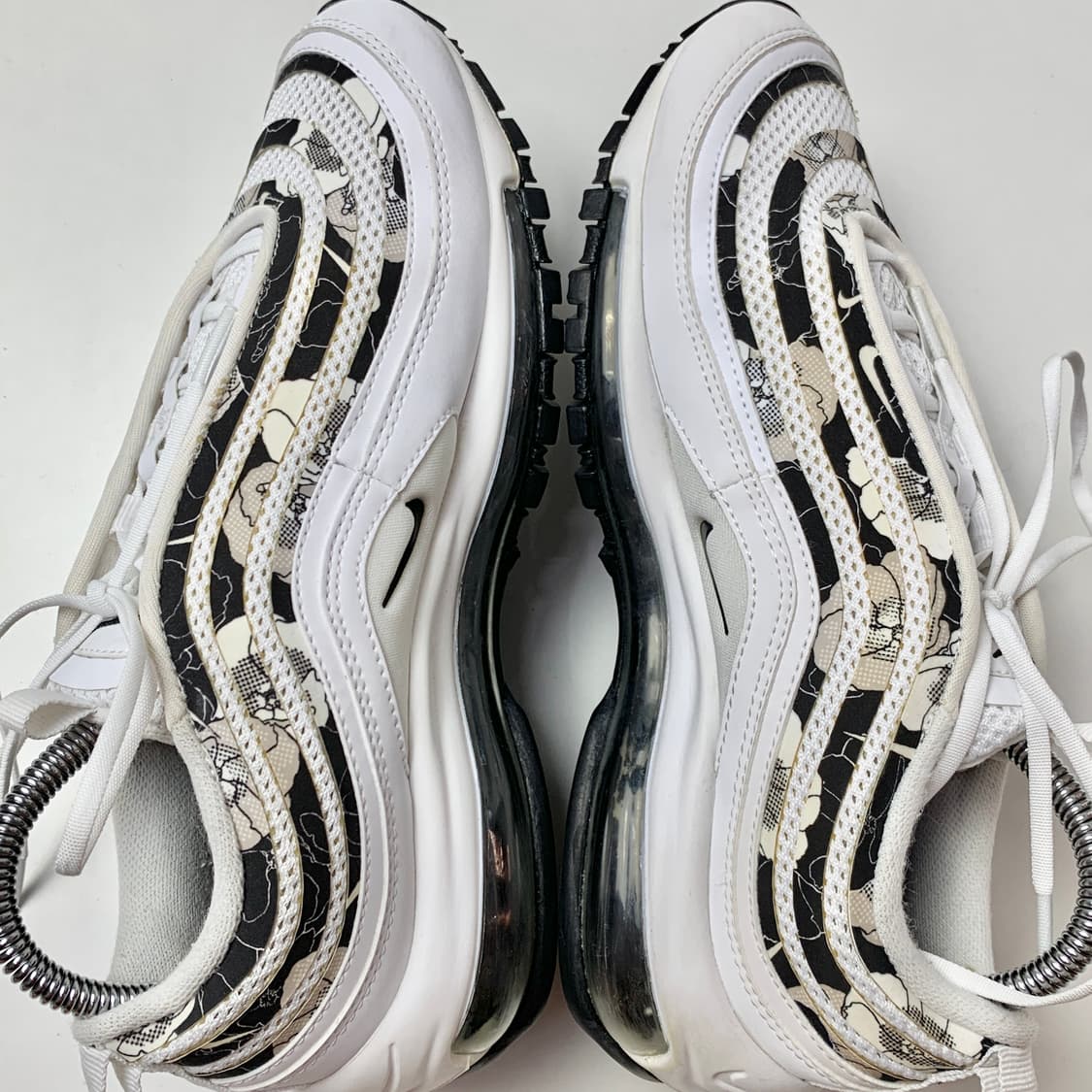 나이키 에어맥스 97 SE 플로랄 화이트 235 상품이미지4