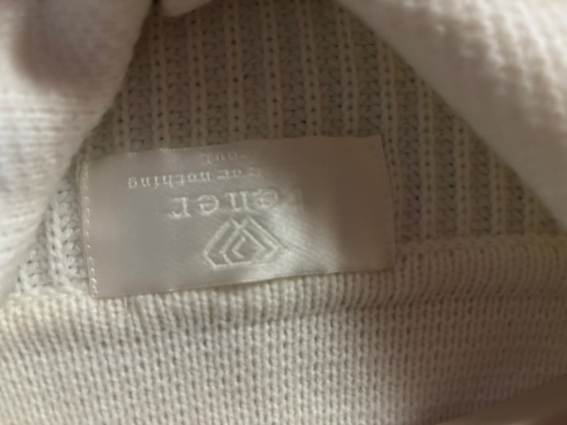 테네르 화이트 카라 니트 상품이미지4