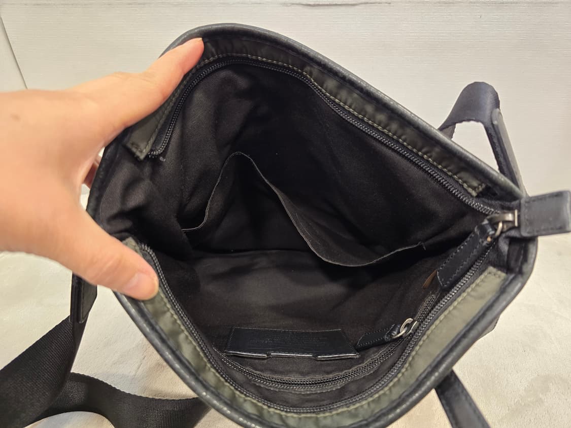 코치 남성 크로스백 올리브색 상품이미지8