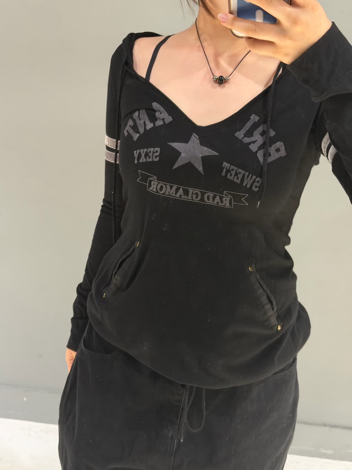 Deep v-neck lettering hood sleeve 상품이미지3