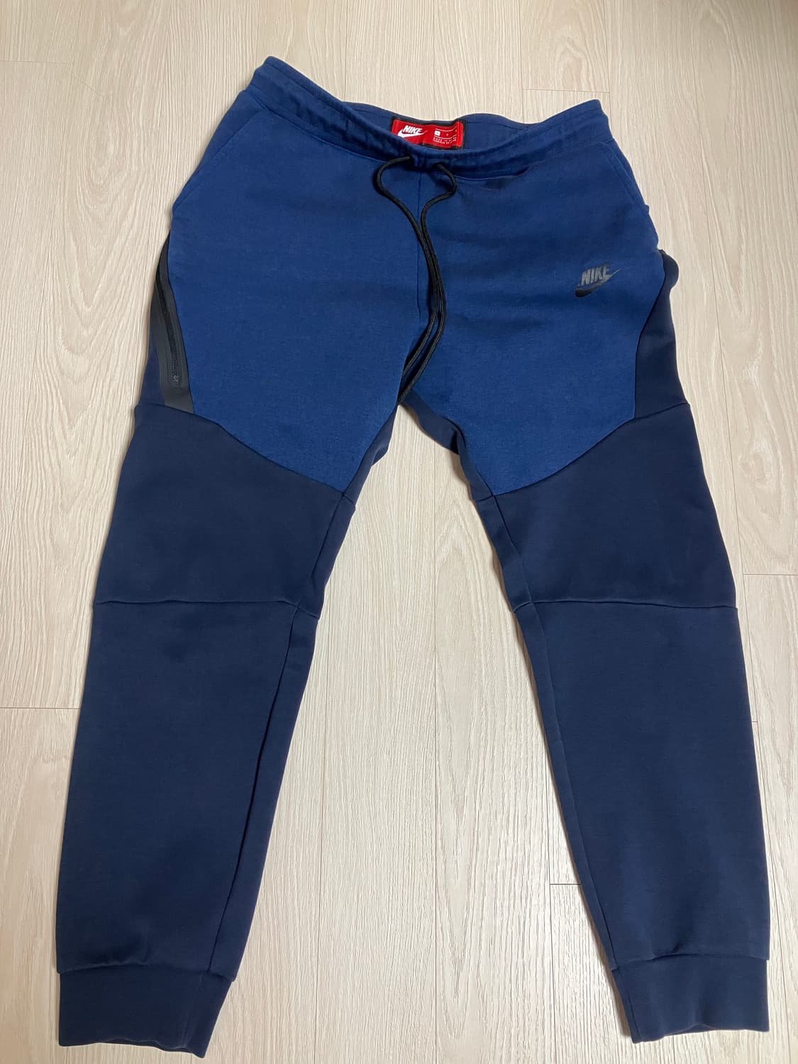 나이키 테크팩 팬츠 네이비 L사이즈 판매합니다 상품이미지1