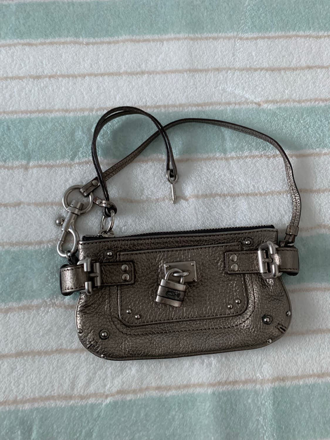 끌로에 패딩턴 포치 상품이미지2