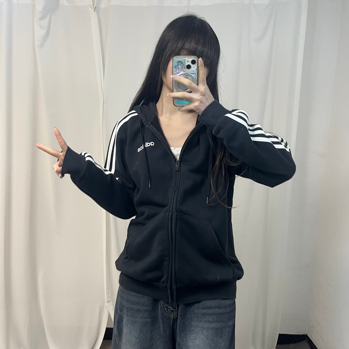 Adidas black zip-up hoodie 상품이미지2