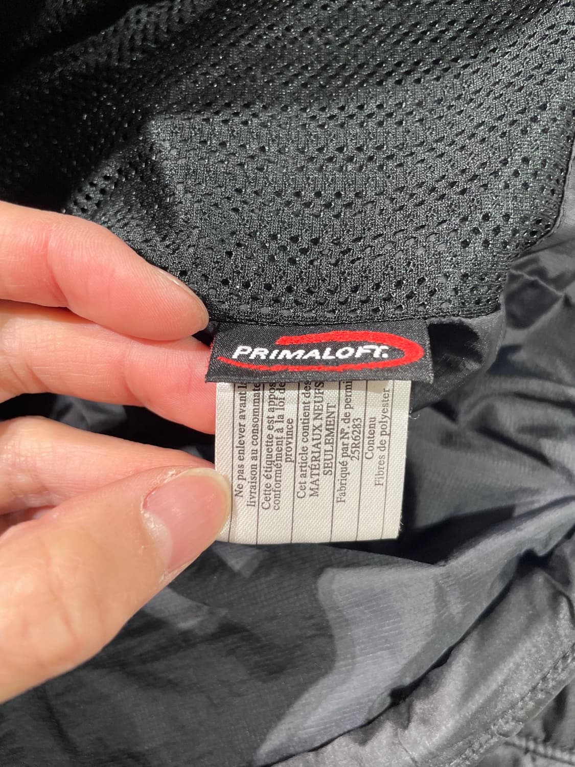 파타고니아 00s 블랙 프리마로프트 다스 파카 상품이미지9