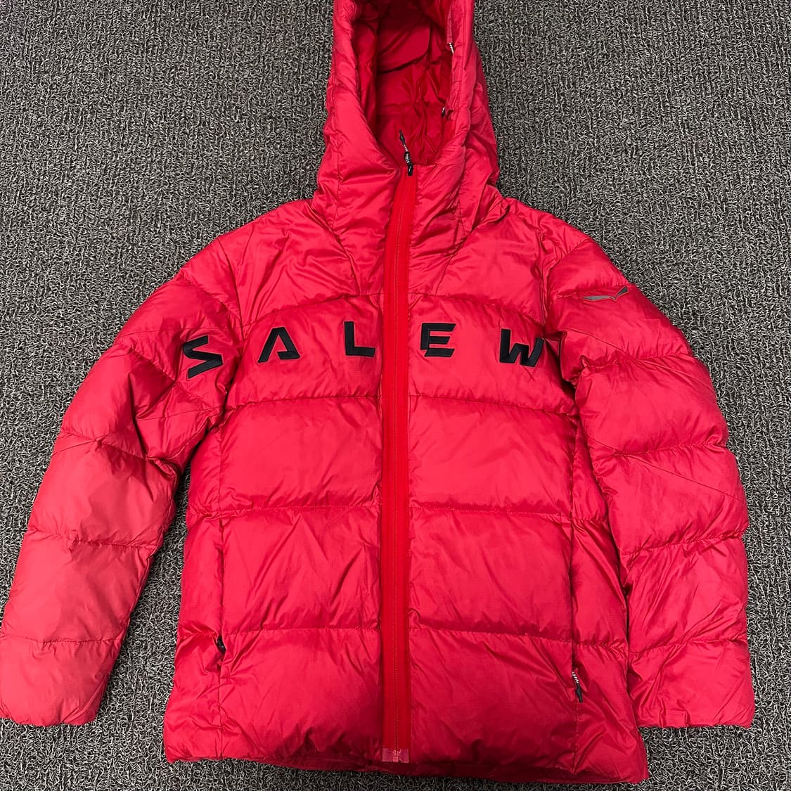 SALEWA 살레와 구스다운 패딩 레드 100(L) 상품이미지1