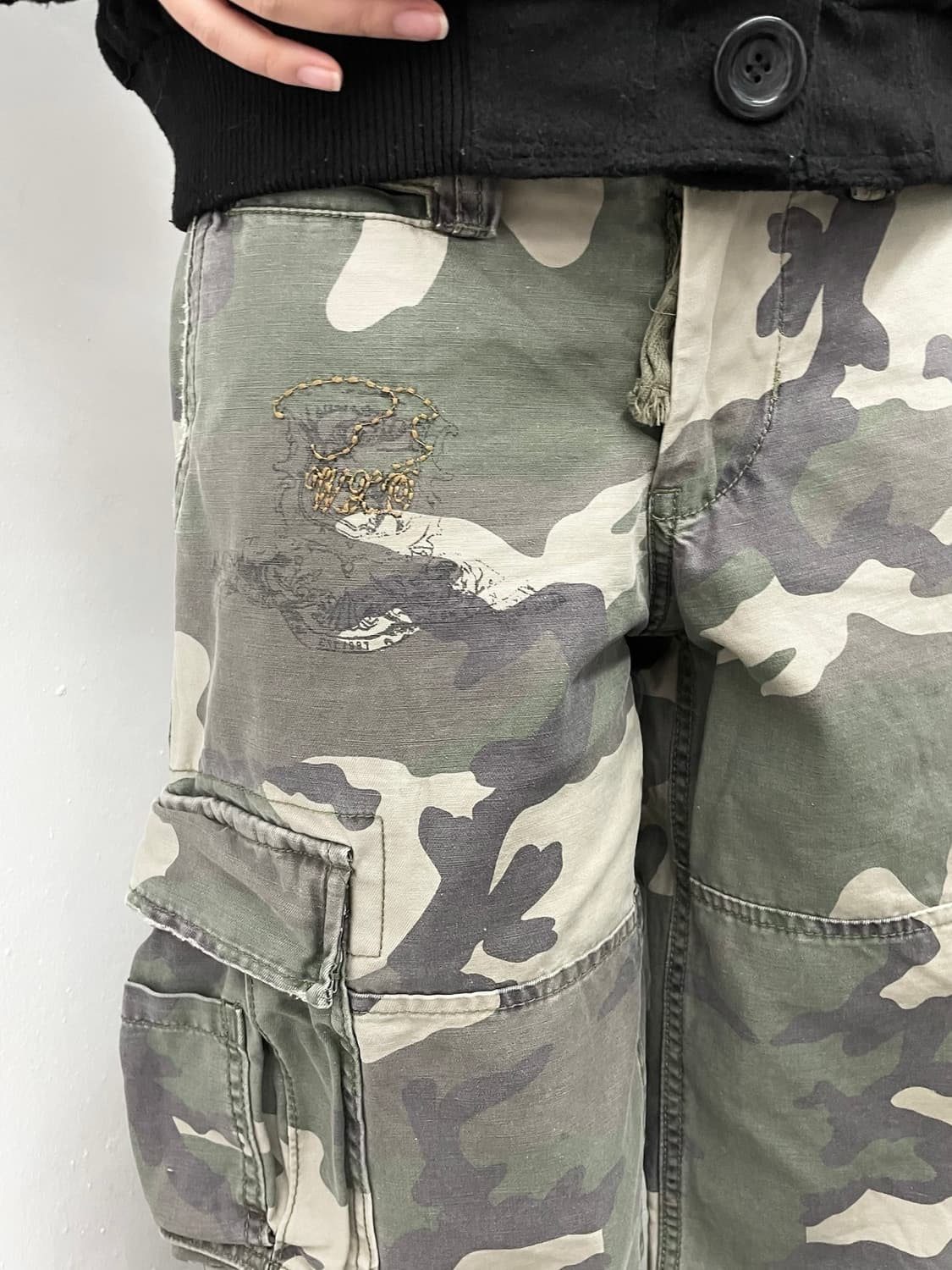 카모 자수 카고 팬츠 상품이미지6