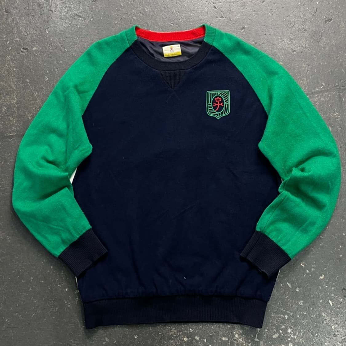 105 까스텔바작 방풍 니트 상품이미지1