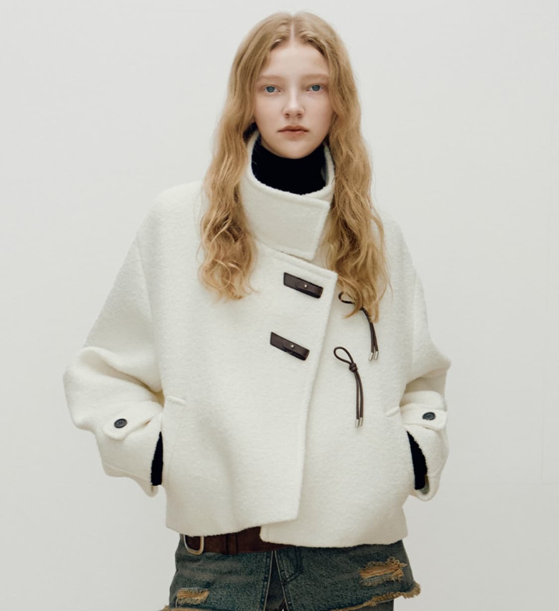 레이브 버클 디테일 하이넥 자켓 (슬기 착용) 상품이미지2