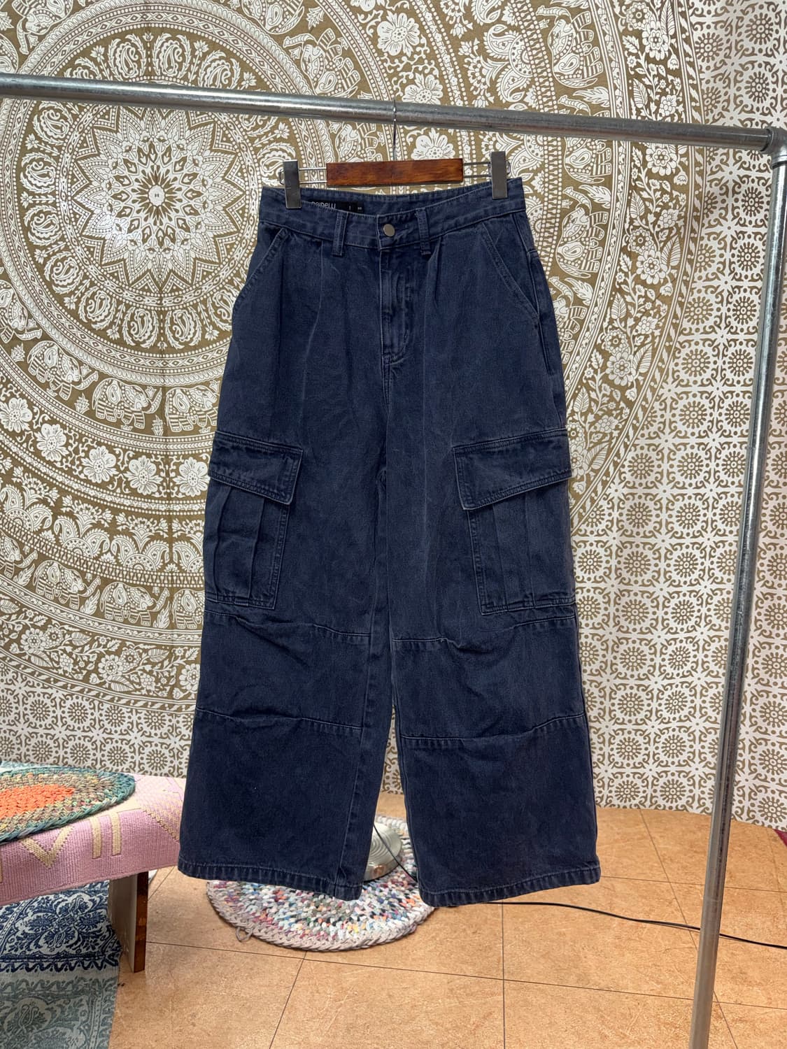 BEIDELLI 여성 핀턱 피그먼트 카고팬츠  상품이미지3