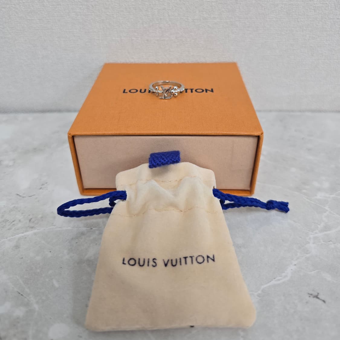 루이비통 LV 아이코닉 반지 링 s사이즈 판매 상품이미지1