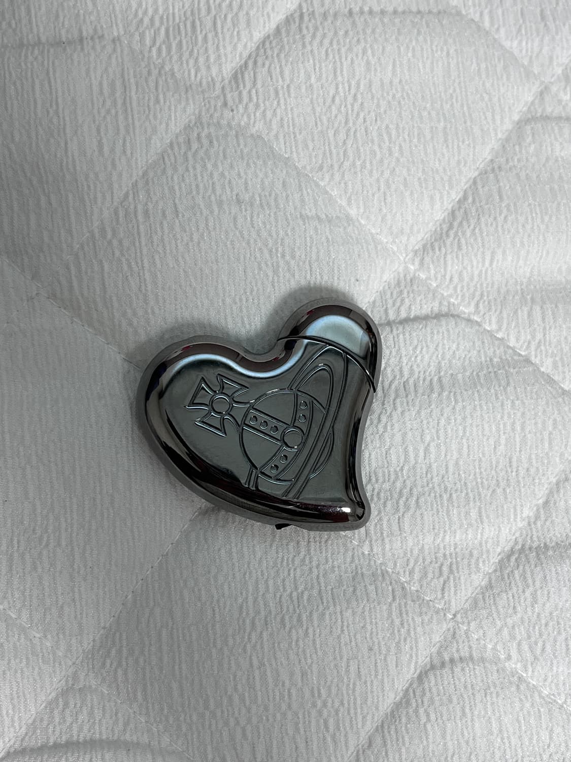 비비안웨스트우드 하트 라이터 상품이미지1