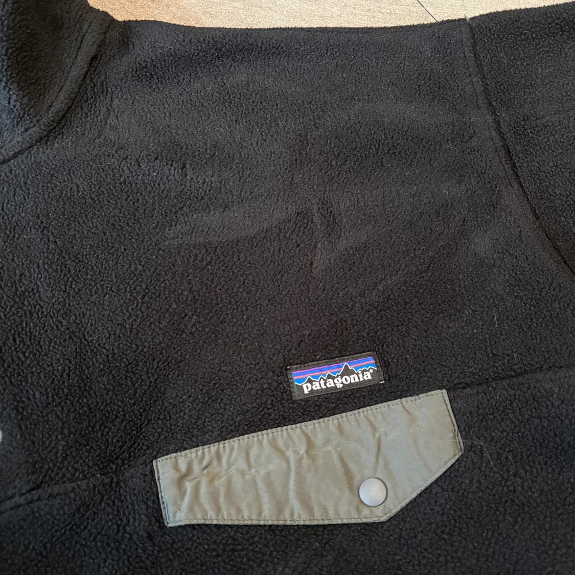 파타고니아 정품 블랙 신칠라 스냅티  상품이미지6