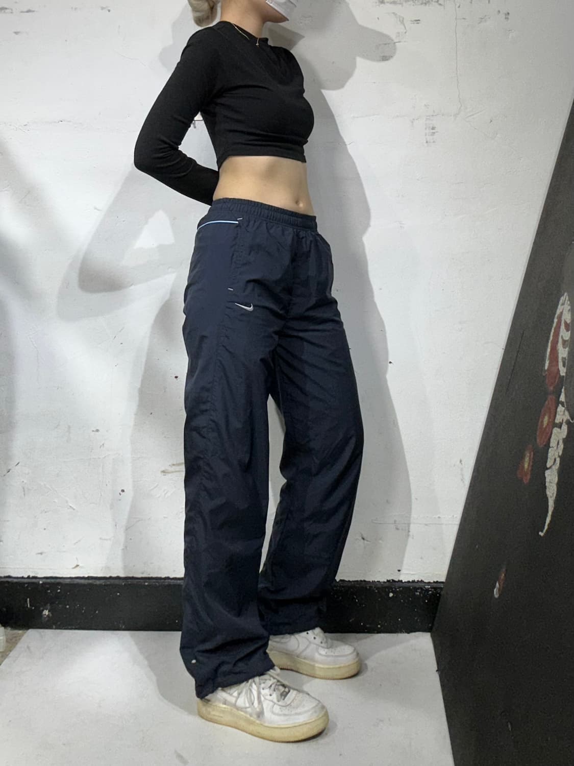 나이키 네이비 화이트 스몰 로고 와이드 트랙 팬츠 S 상품이미지1