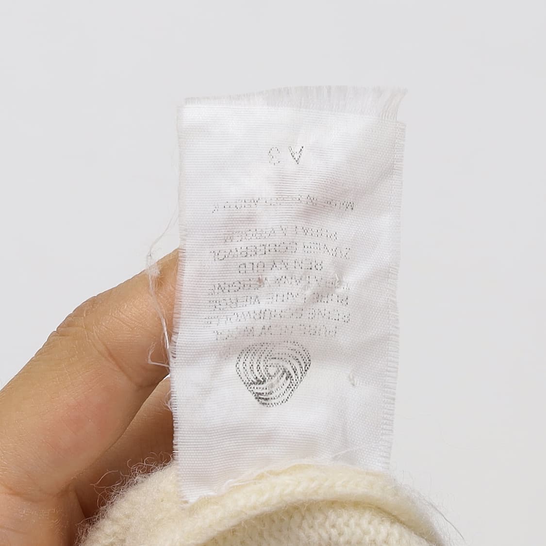 Burberrys 램스울 자수로고 니트 상품이미지9