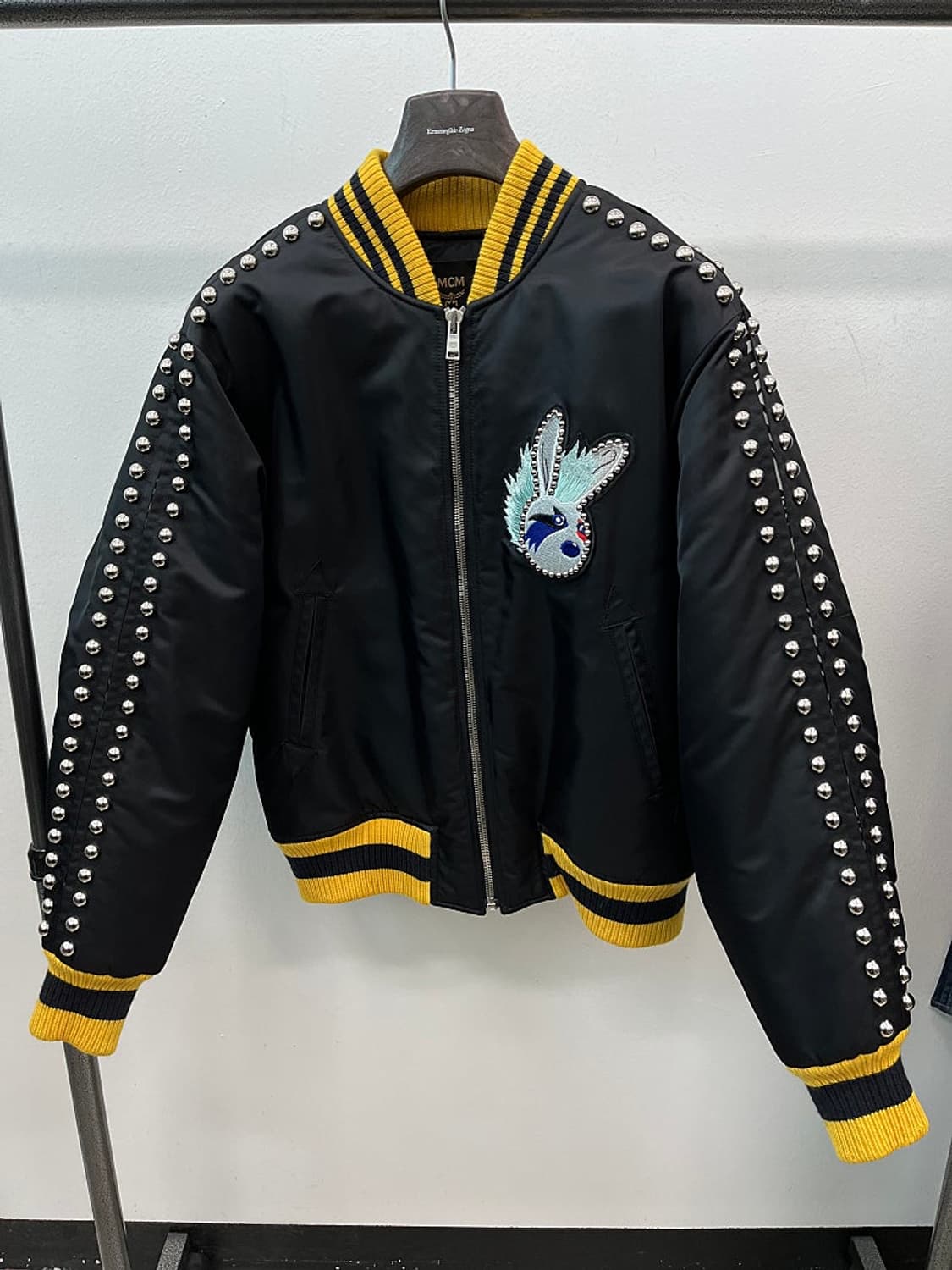 105) MCM 17ss 펑크에토스 스터드 봄버자켓  상품이미지1