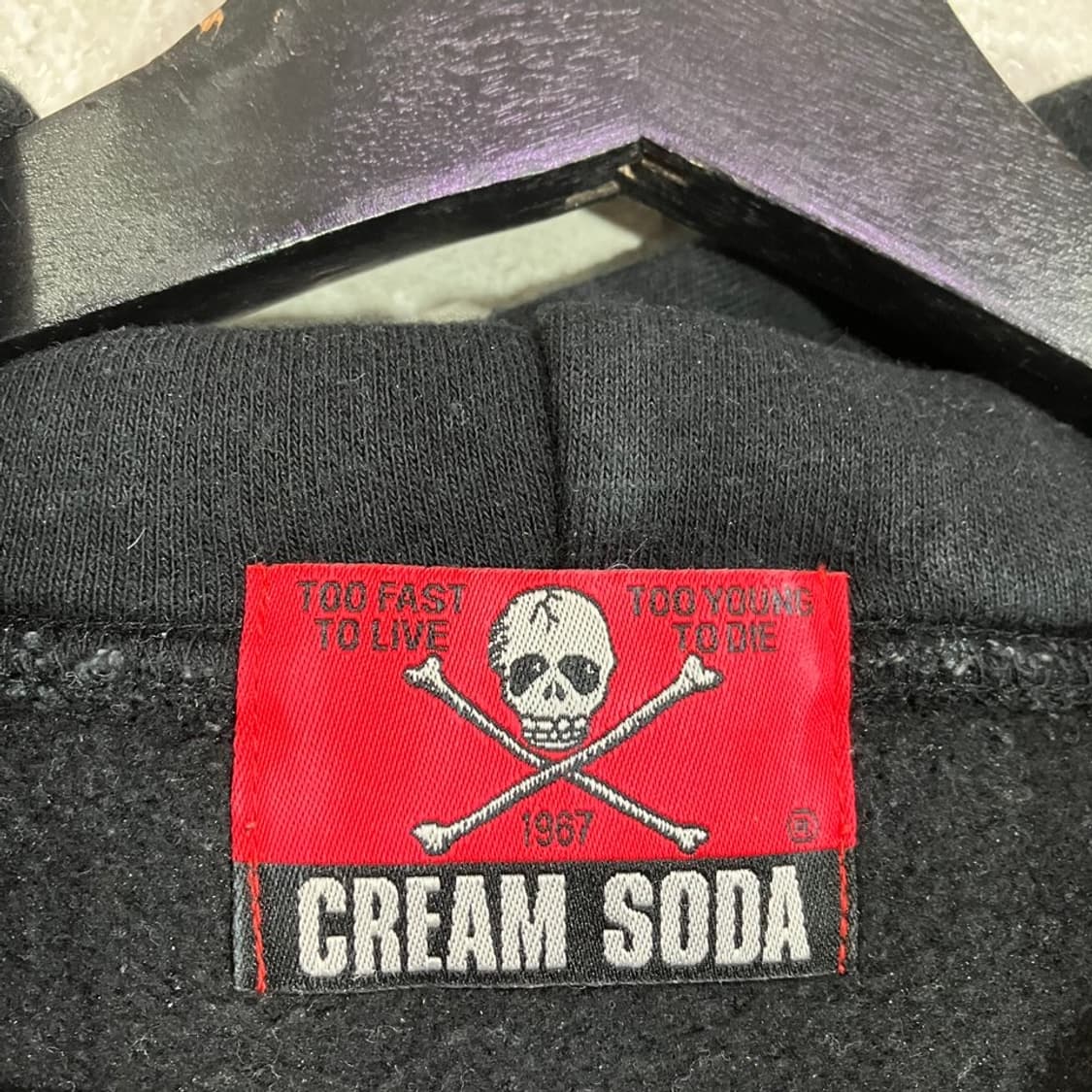 크림소다 펑크 빅로고 후드티 상품이미지8