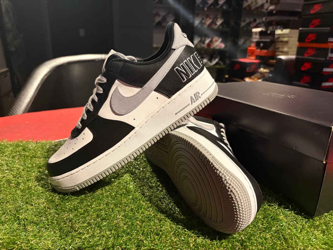 [새상품/270] 나이키 에어포스 EMB 상품이미지1