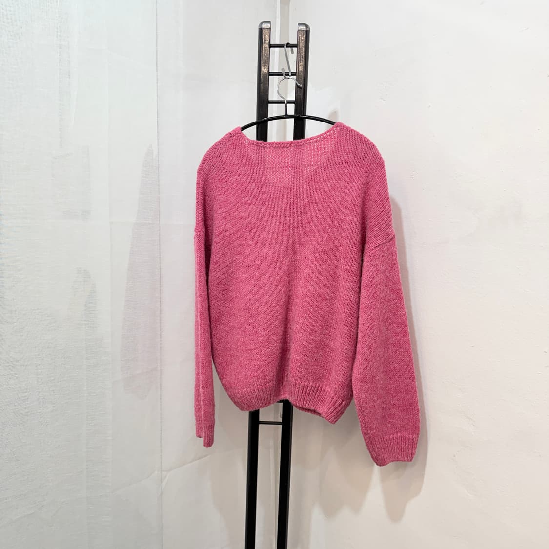 매니크 핑크 브이넥니트 오버핏니트 4057 상품이미지4