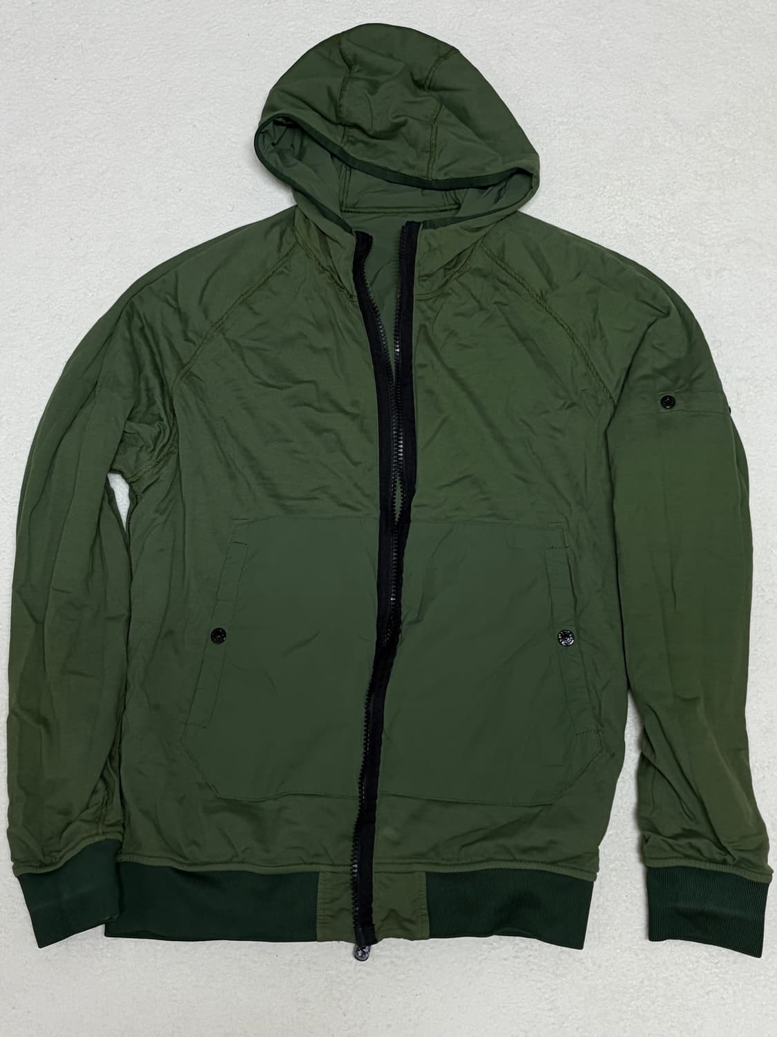 22fw 스톤아일랜드 리버시블 경량 패딩 리버시블 바람막이 XL 상품이미지5