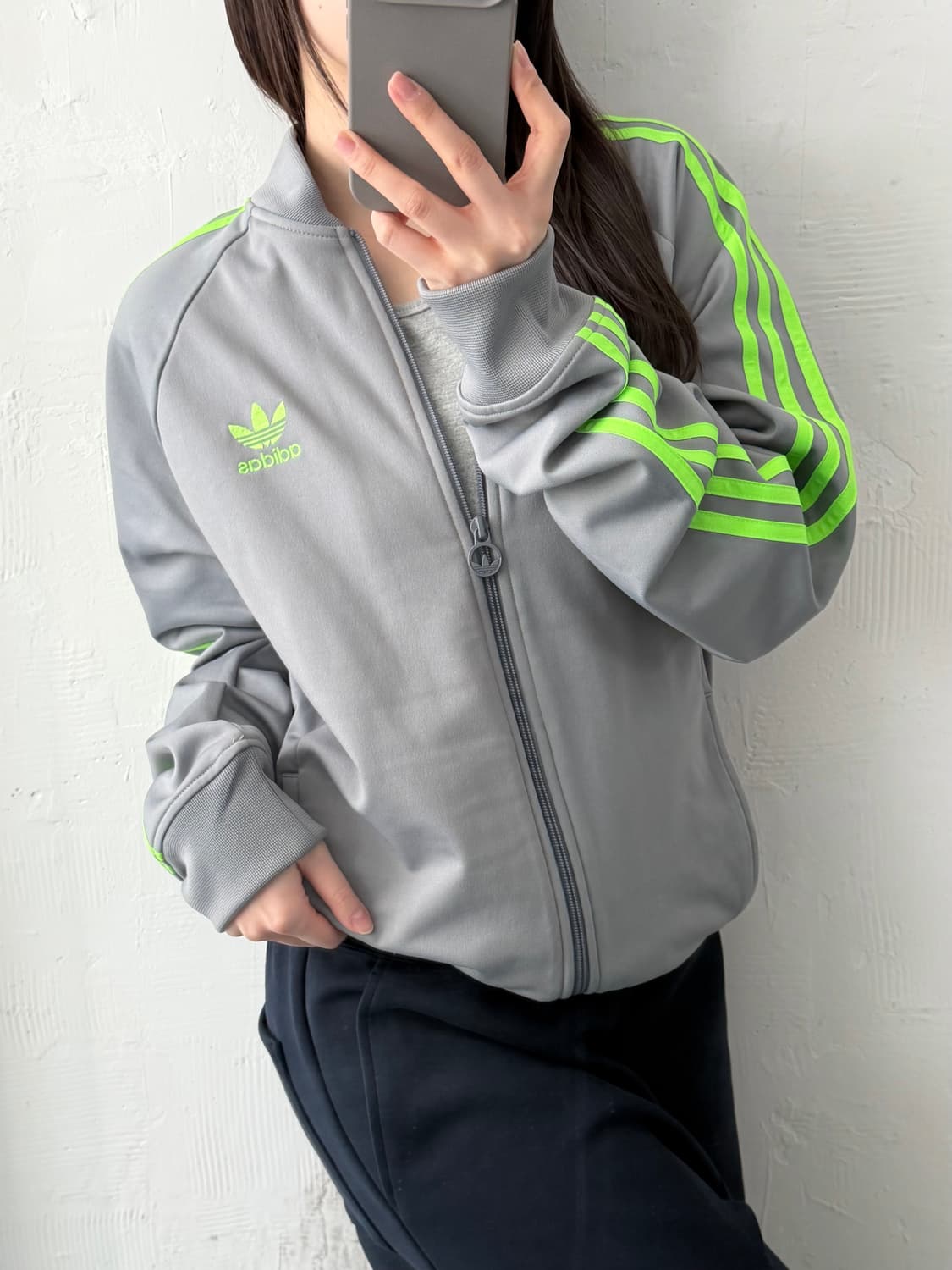 Adidas 아디다스 슈퍼스타 그레이-네온그린 컬러 트랙탑 상품이미지2