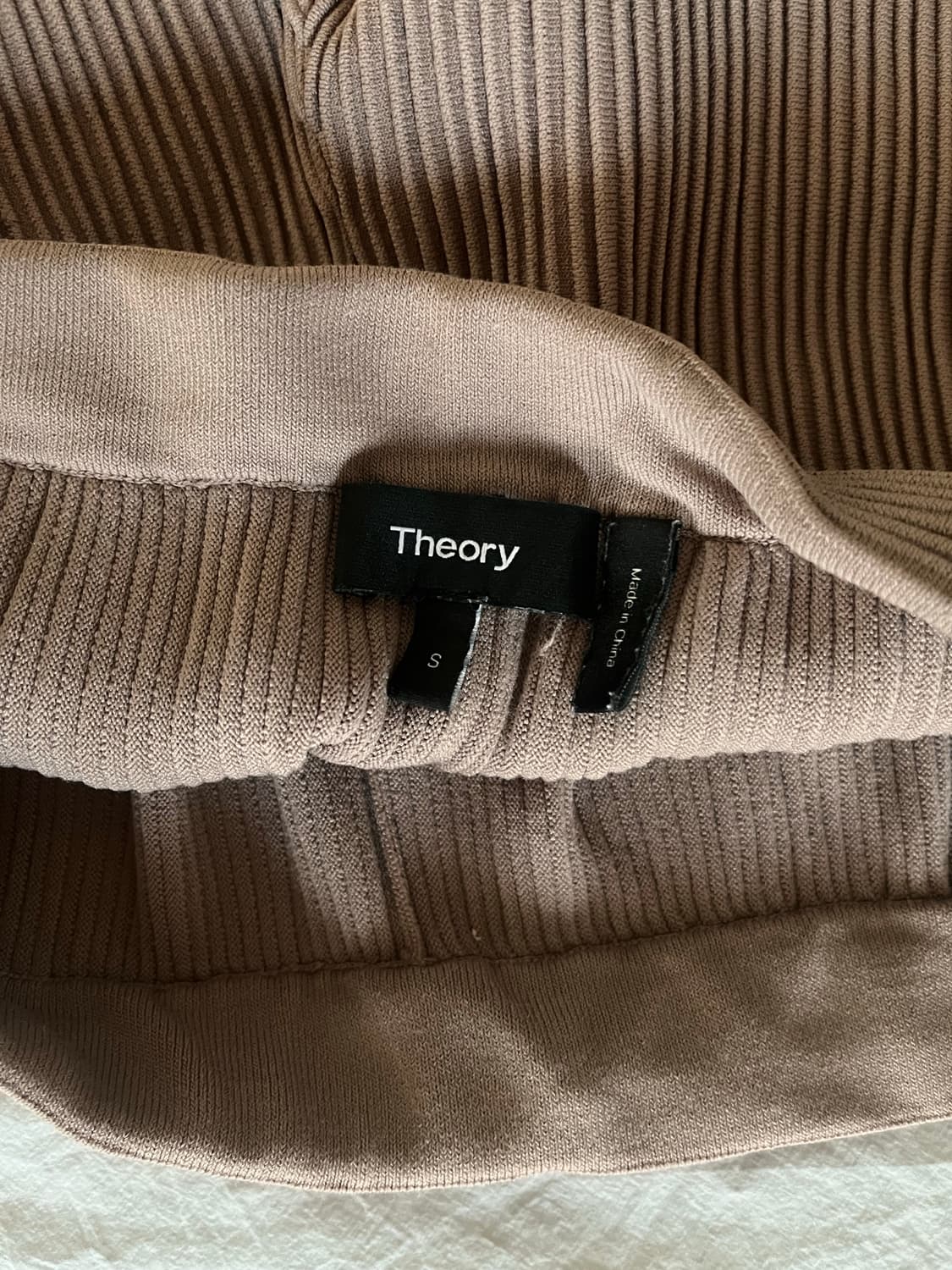 Theory 띠어리 말린장미 플리츠 밴딩 팬츠_S 사이즈 상품이미지3