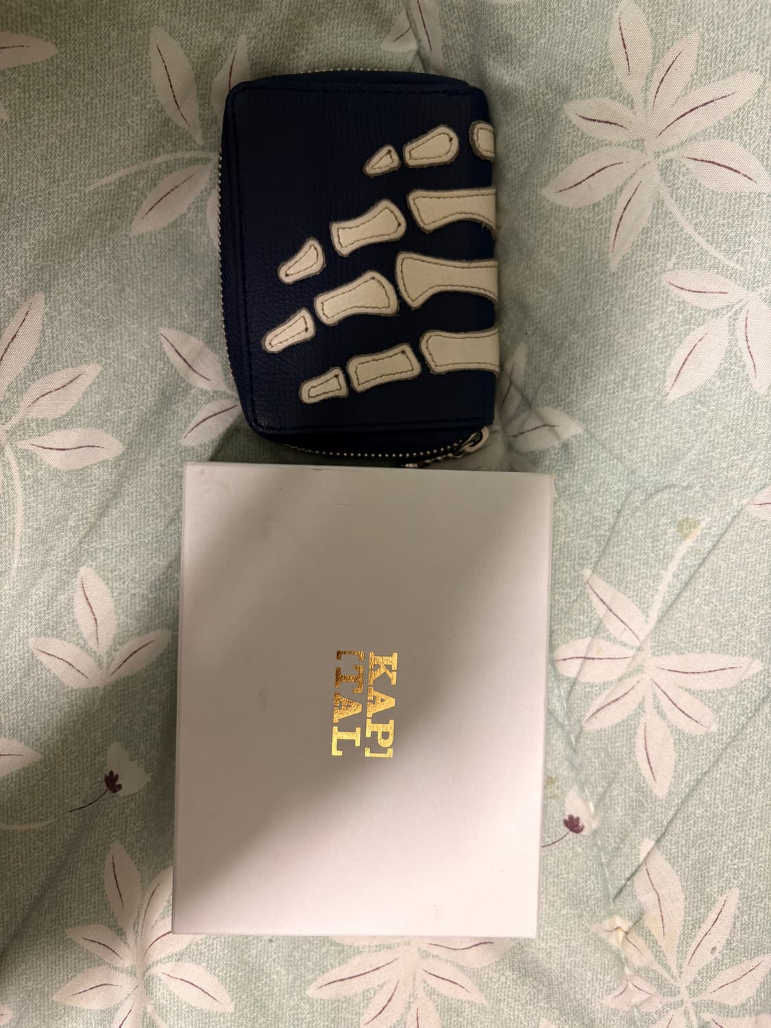 캐피탈 떰즈업 지갑 판매 상품이미지1