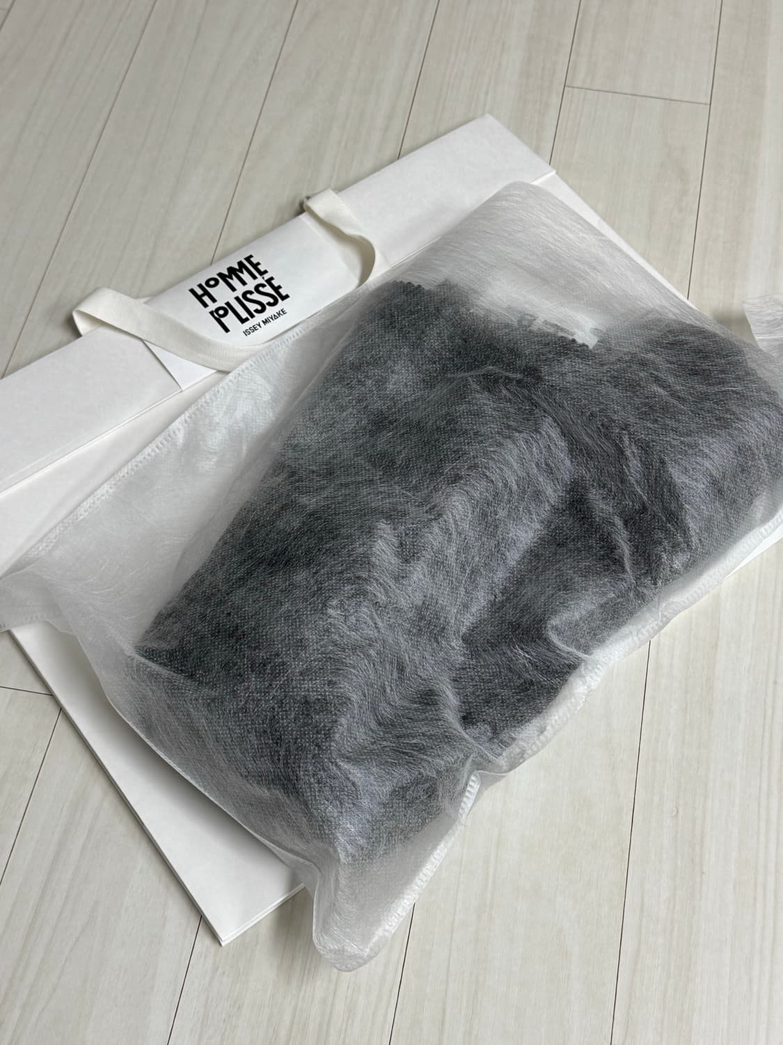 옴므 플리세 이세이 미야케 베이직 자켓 블랙 상품이미지3