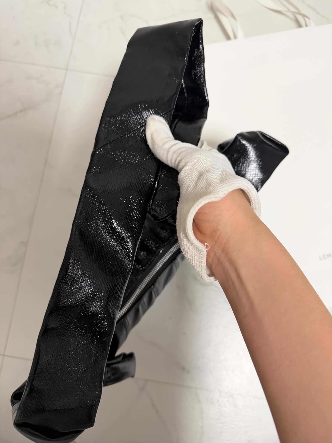 르메르 크루아상 백 코티드 블랙 스몰 상품이미지7