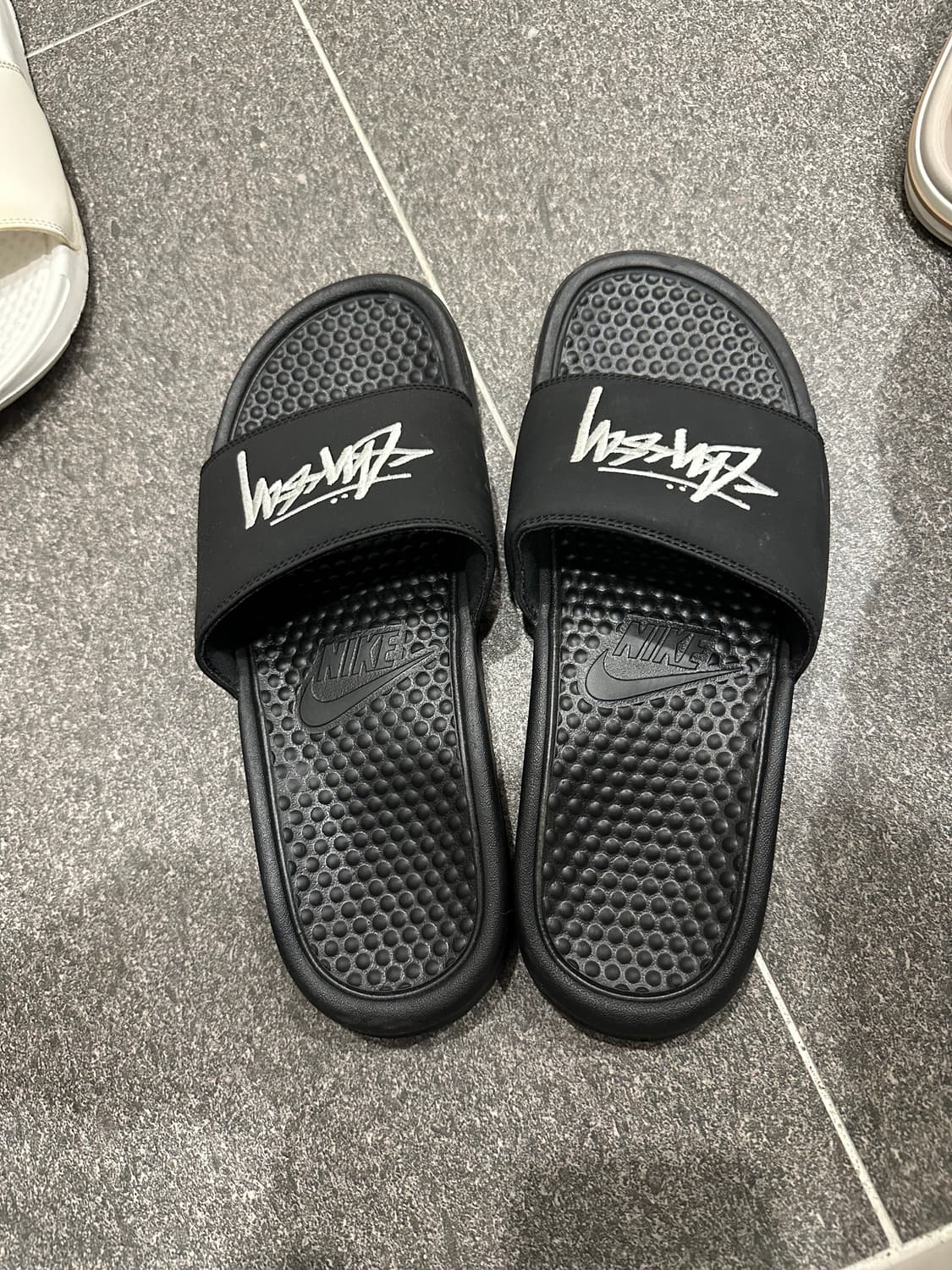 나이키 스투시 베네시 260 상품이미지1