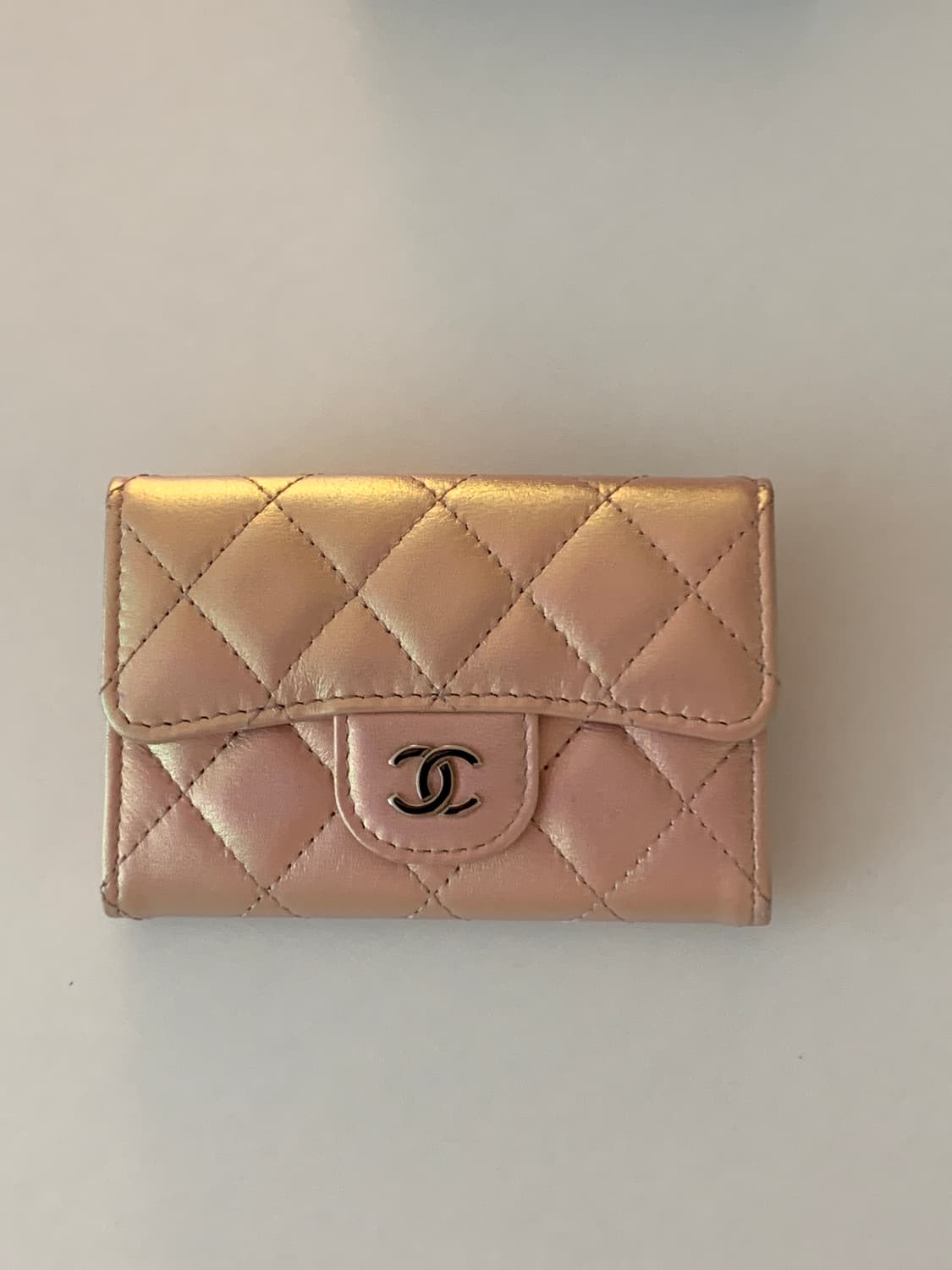 CHANEL Iridescent Pink Card Holder 샤넬 지갑 상품이미지1