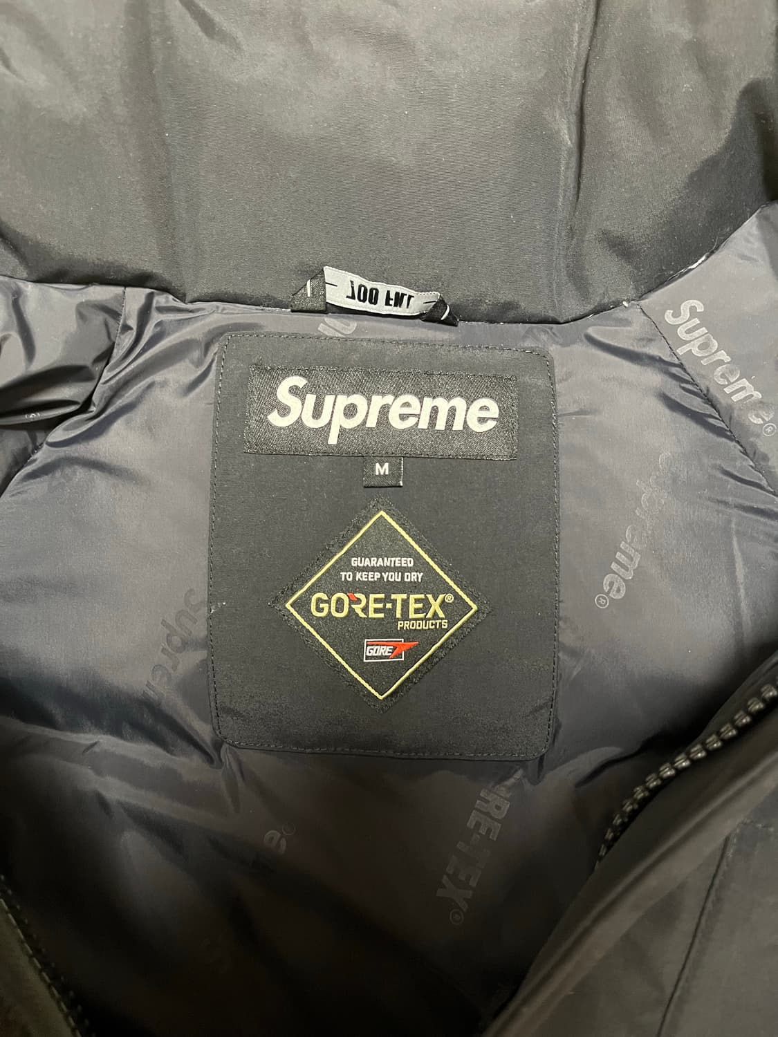 슈프림 18 F/W 고어텍스 700 다운 파카 블랙 상품이미지4