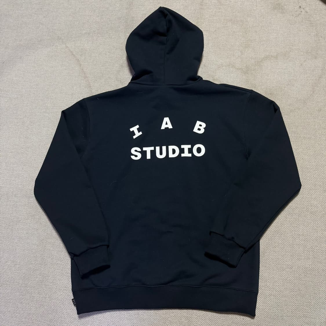 아이앱 스튜디오 후드티 상품이미지4