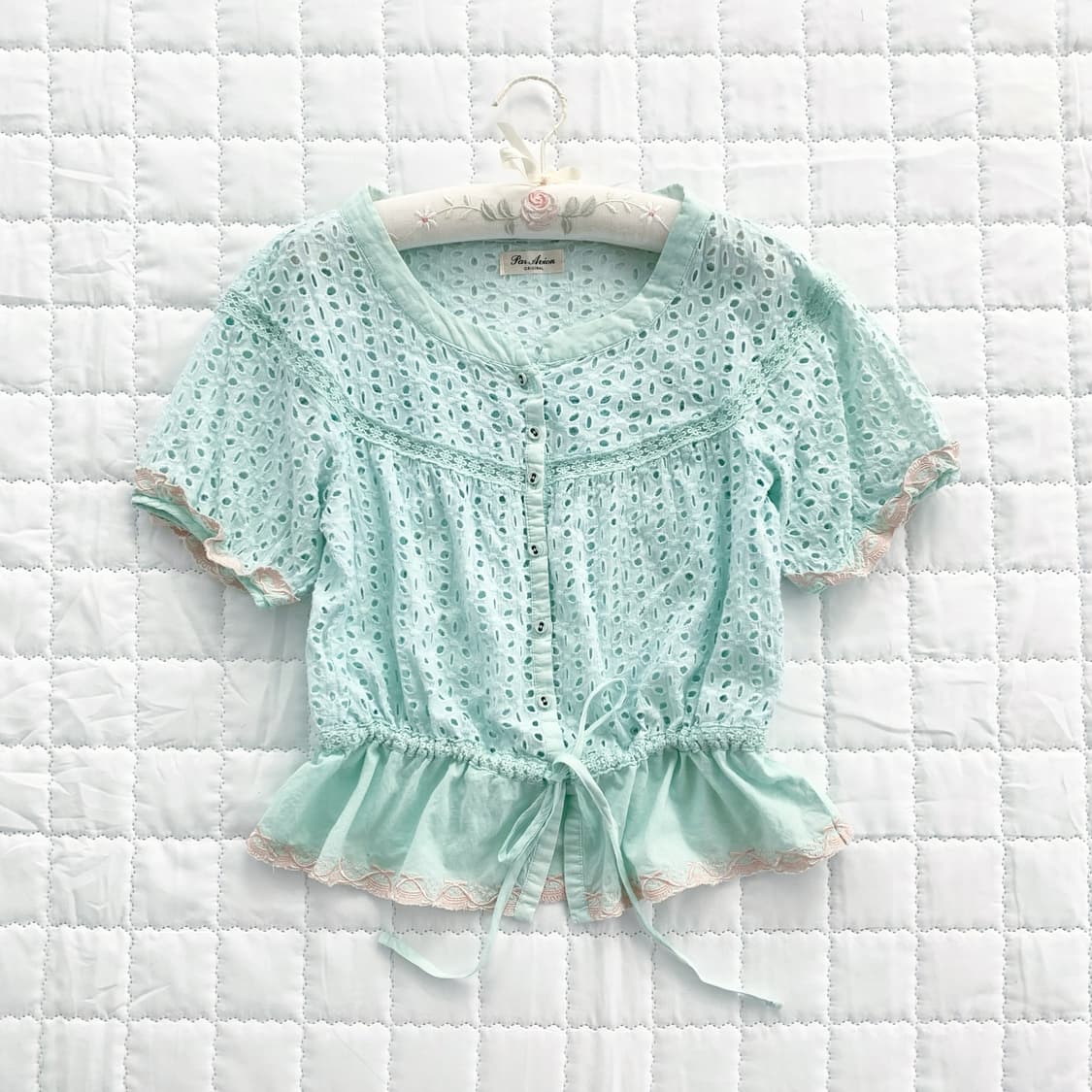 Mint ♥ 민트 코튼 레이스 펀칭 블라우스 상품이미지1