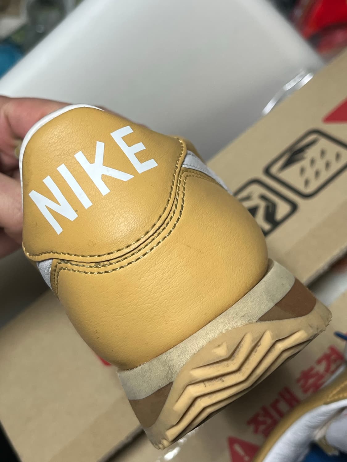 나이키 코르테즈 위트골드 280 상품이미지8