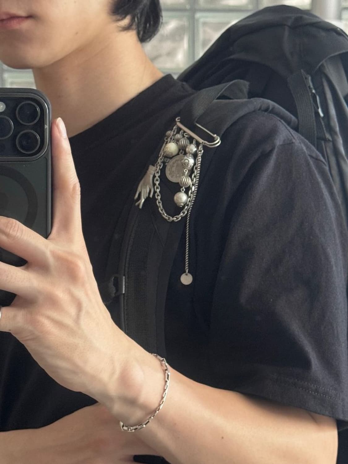 MULTI-MOTIF BROOCH  멀티 모티프 브로치 상품이미지3