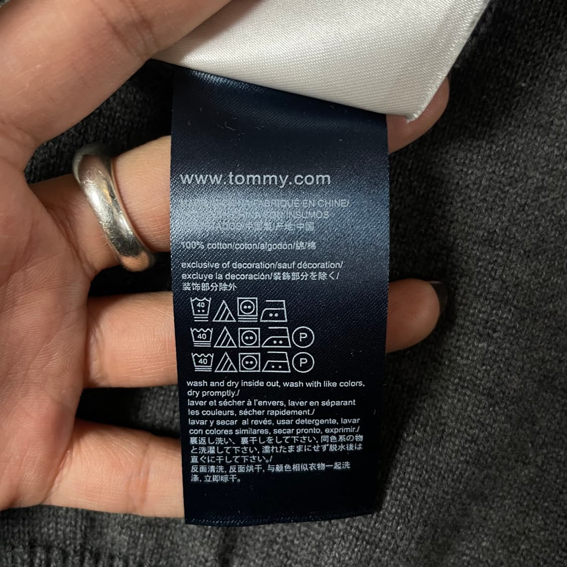 타미힐피거 그레이 단가라 패턴 하프넥 니트 집업 L 상품이미지5