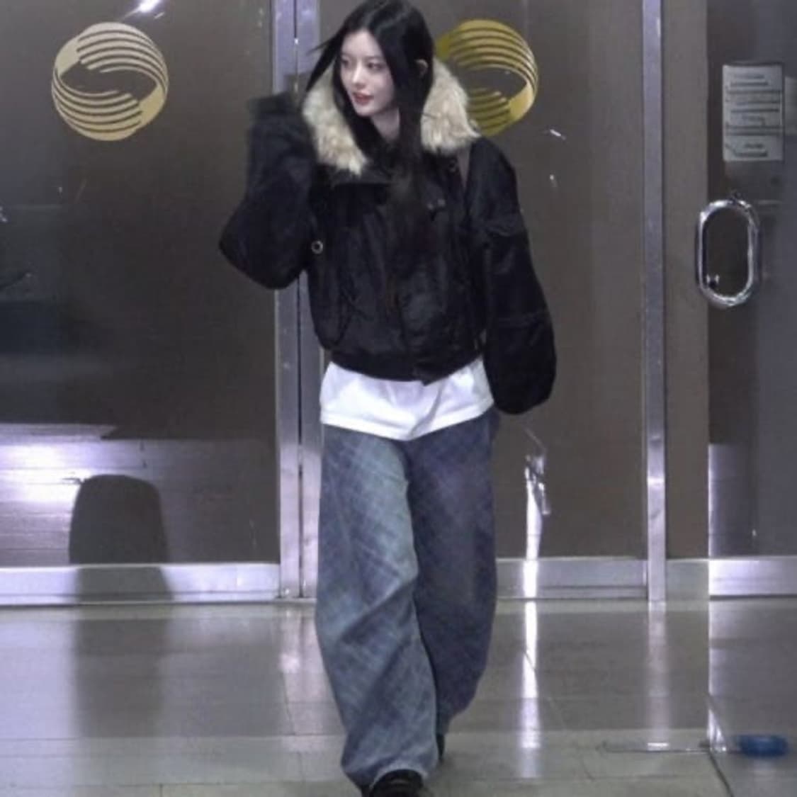 배드블러드 라이온 패치 워시드 배럴 팬츠 - 블루데님체크 상품이미지3