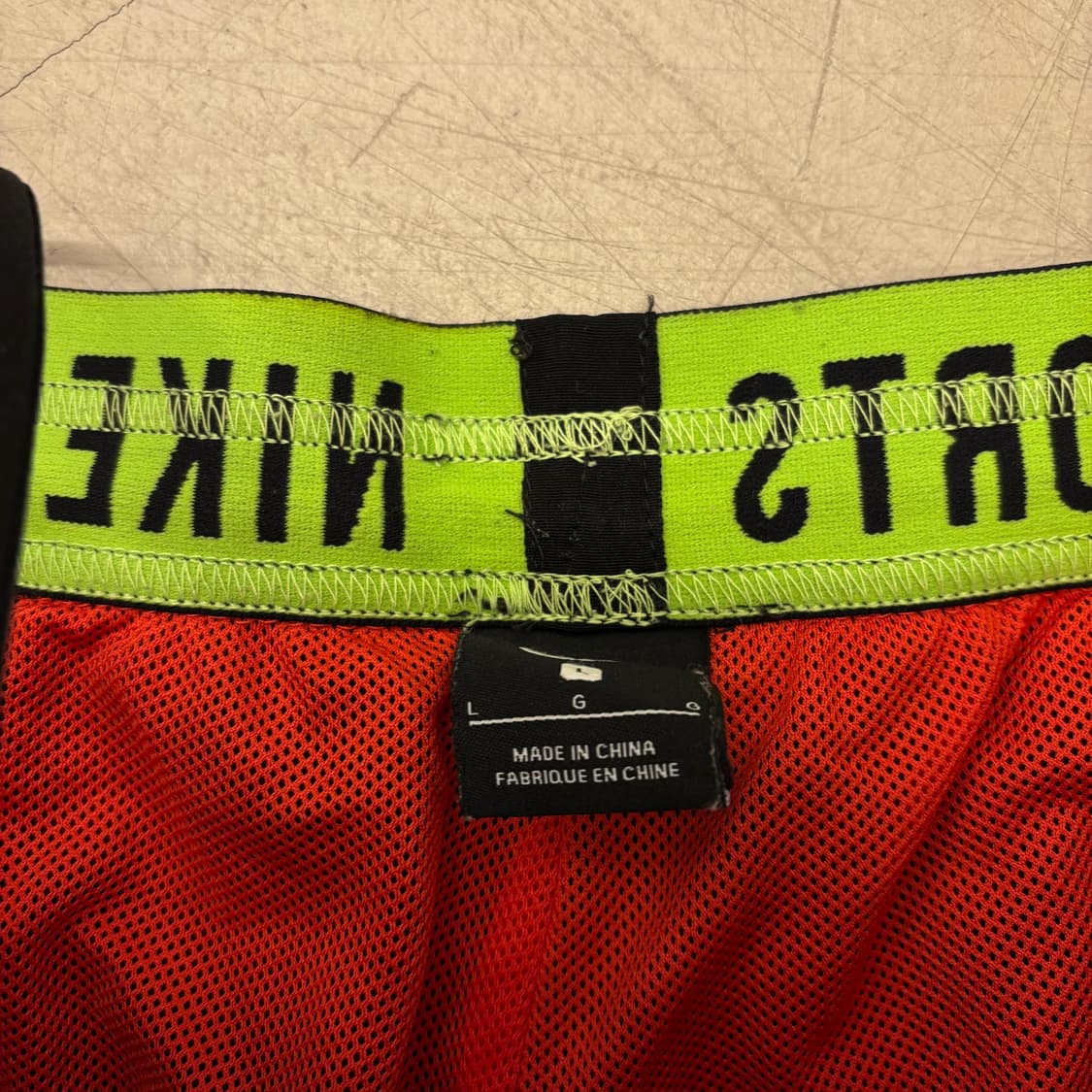 나이키 배색 스몰로고 조거 팬츠 상품이미지3