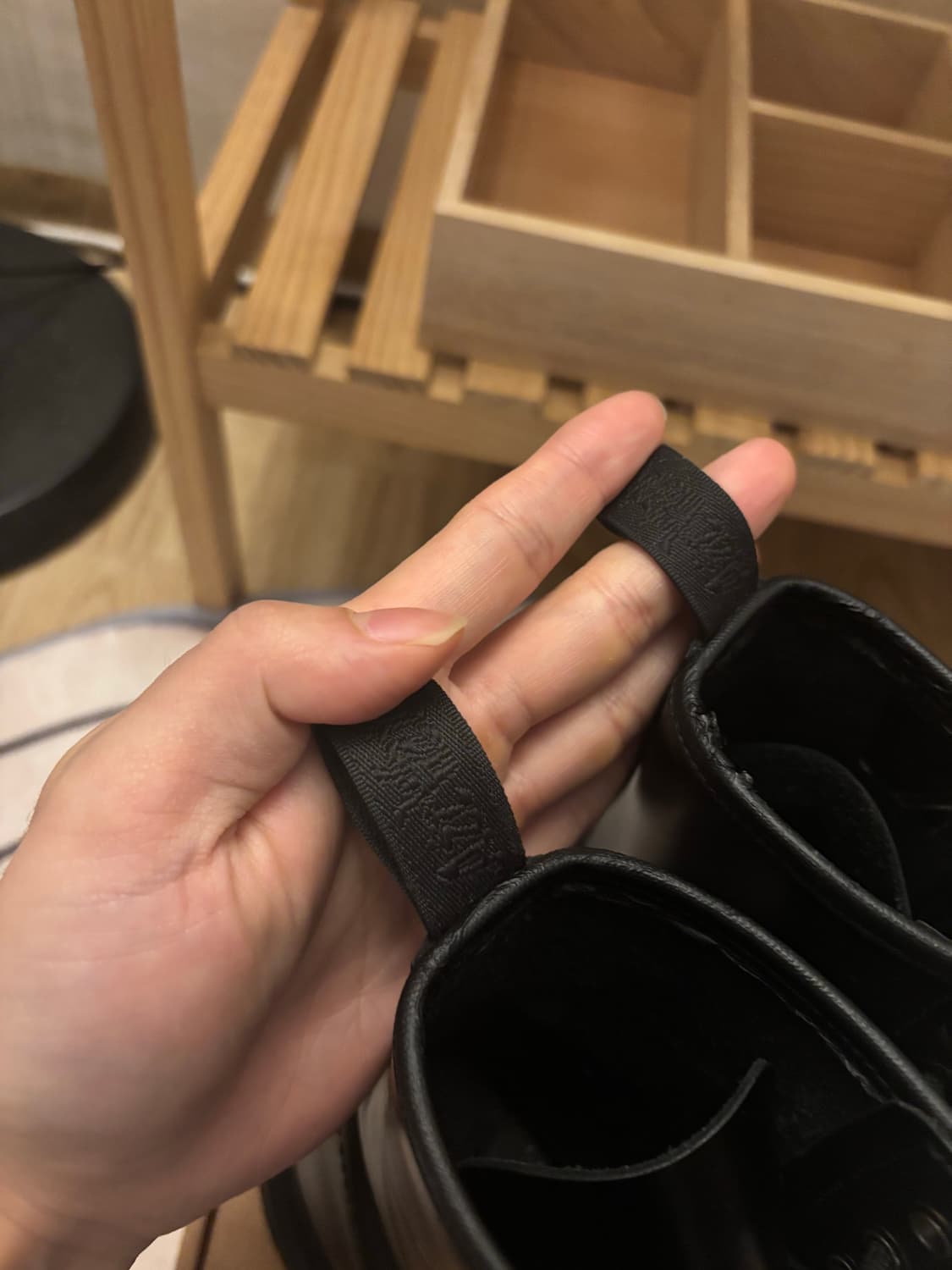 UK4/230 닥터마틴 1460 모노 8홀 (올블랙/풀박스급) 상품이미지5