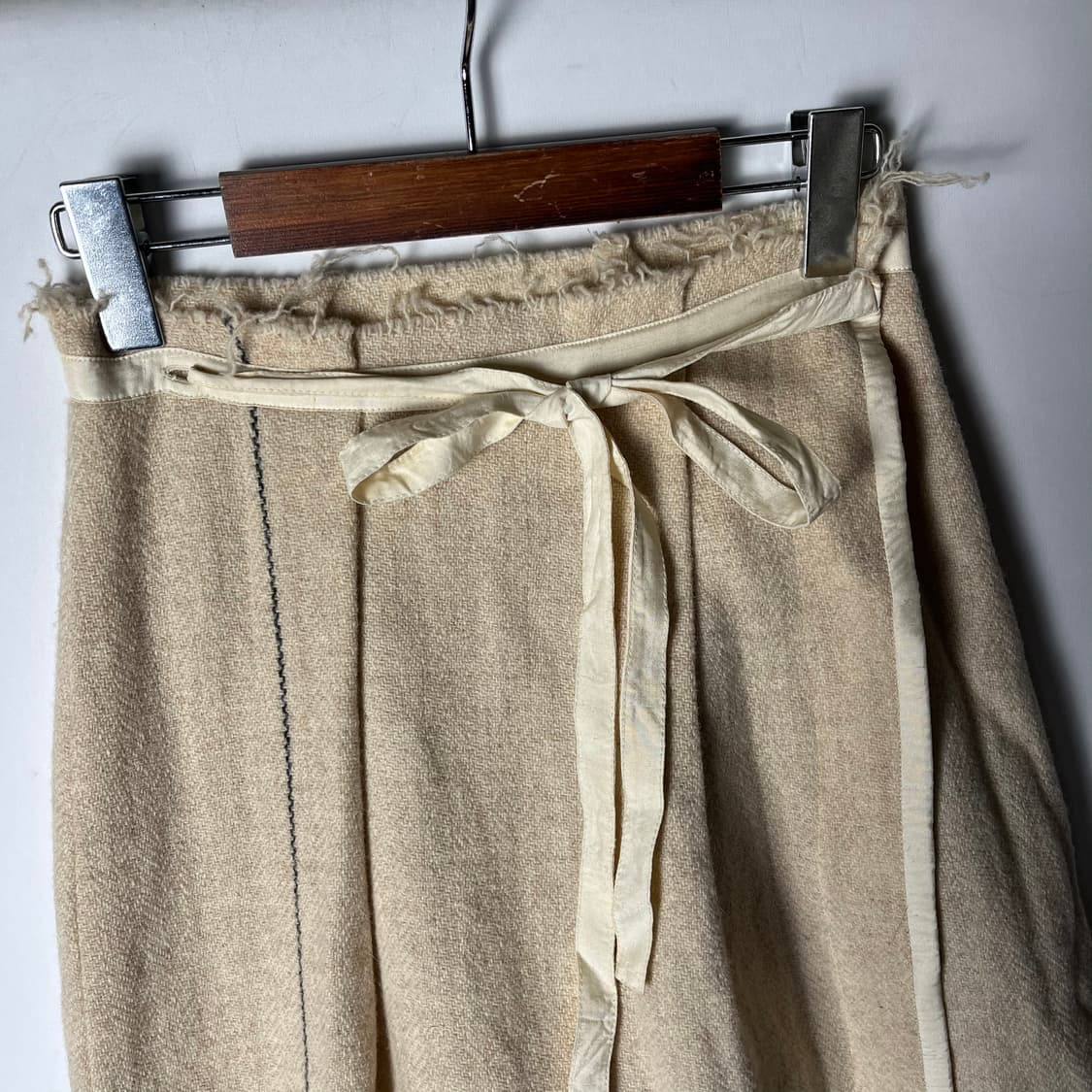 [Hannoh Wessel] x해리스트위드 아카이브 울 랩스커트 상품이미지2