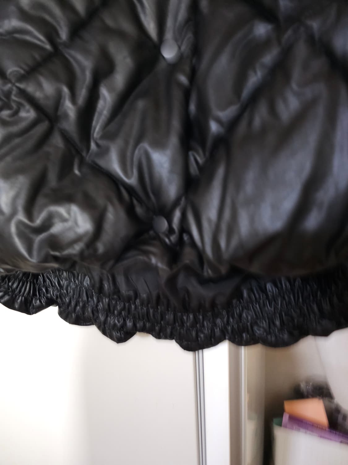 미니멈 블랙 오버핏 웰론패딩 상품이미지4