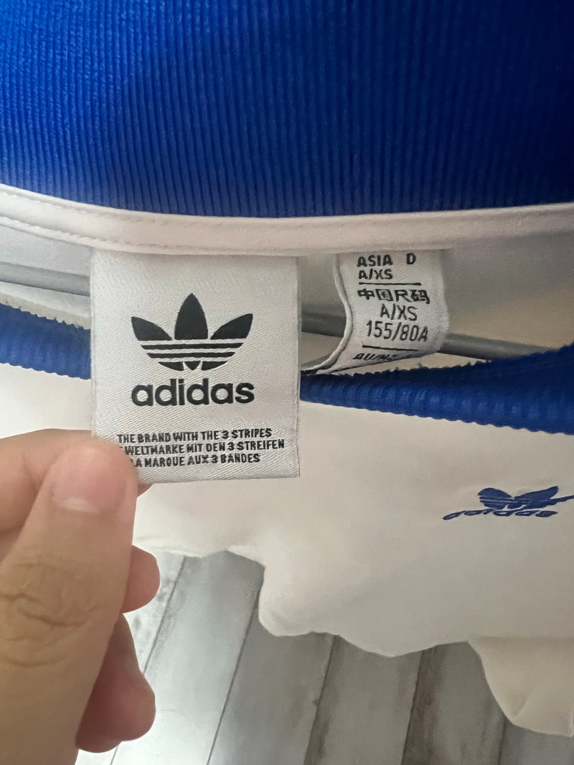 아디다스 삼선 사틴 티셔츠 클라우드 화이트 상품이미지2