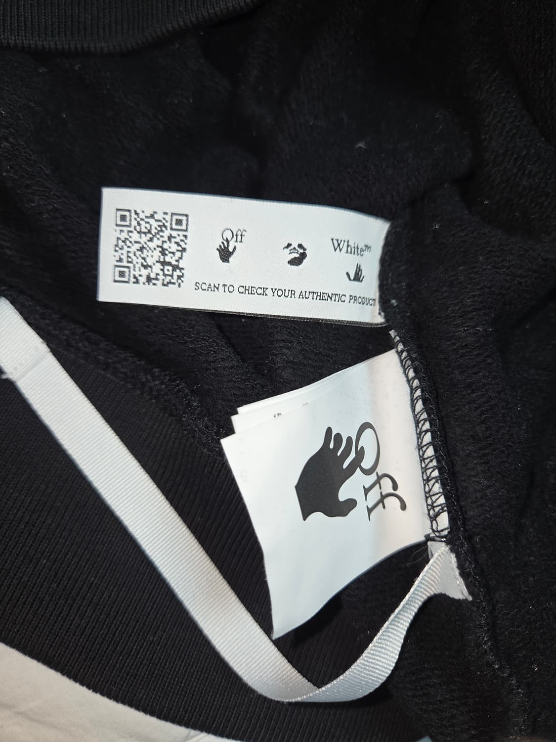 오프화이트 블랙 칼로스 어로우 맨투맨 상품이미지4