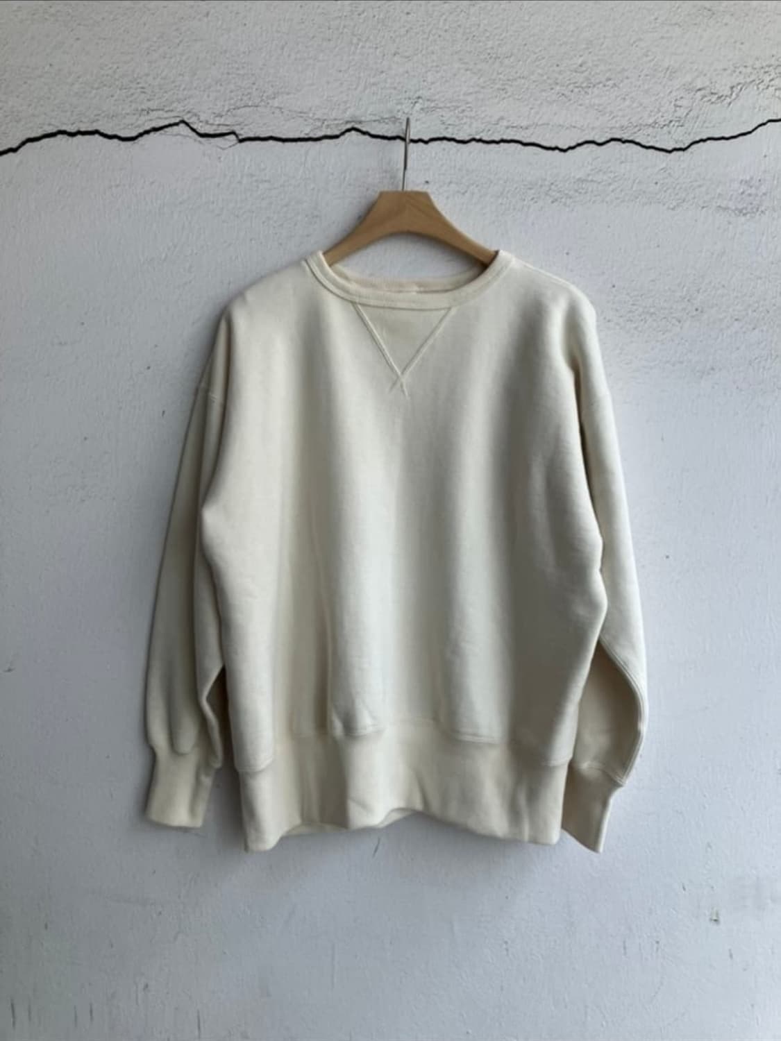 타이가 타카하시 LOT 603 스웻셔츠 아이보리 상품이미지1