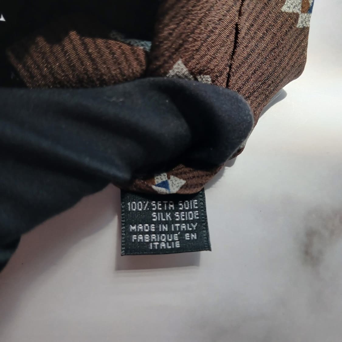 조르지오 아르마니 실크 자수 넥타이 9.5cm A+등급 A17991
 상품이미지7