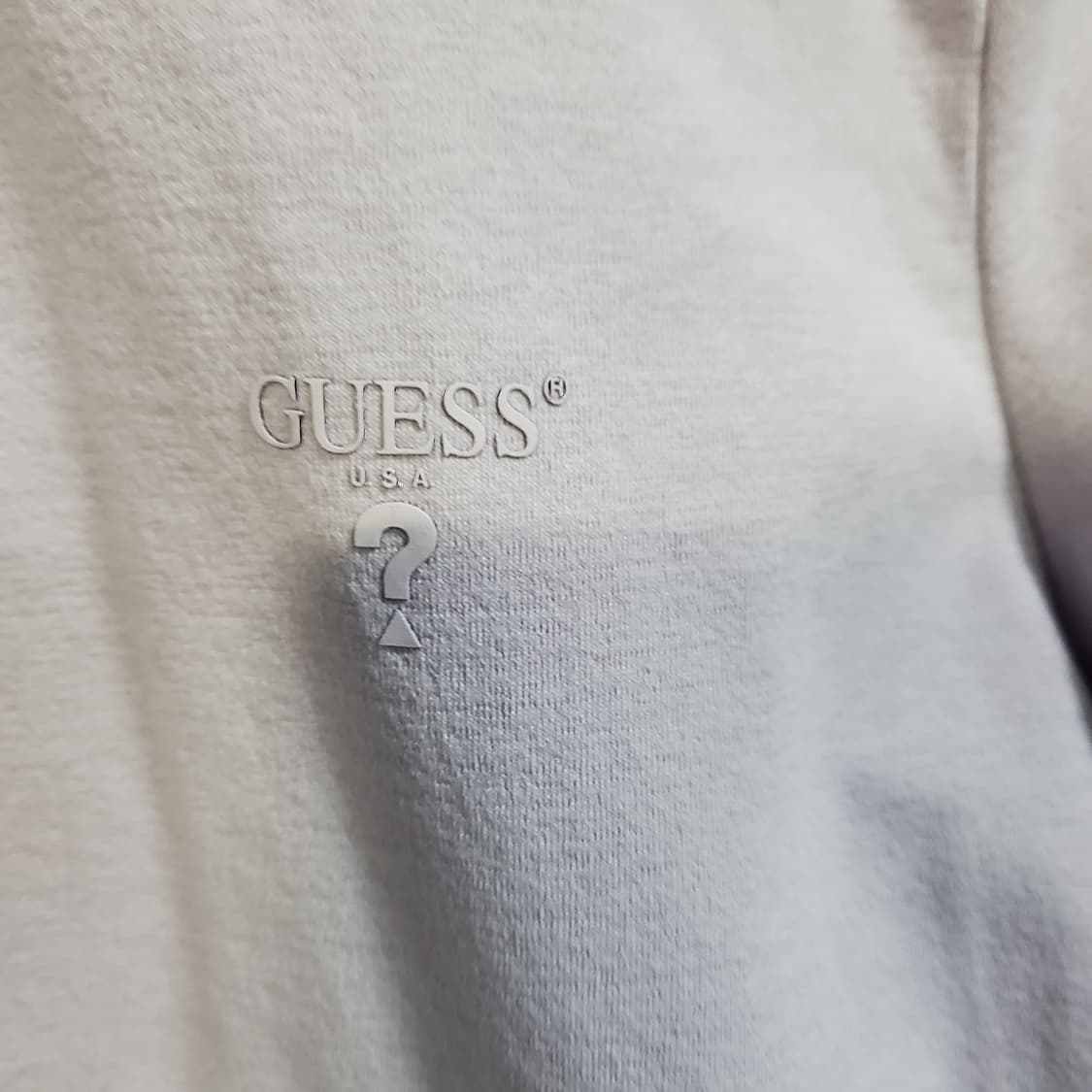 게스 로고 라운드 반팔티  상품이미지3