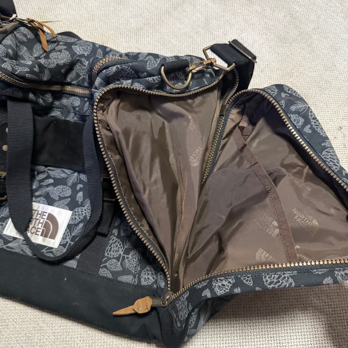 노스페이스 화이트라벨 패턴 더블백 상품이미지8