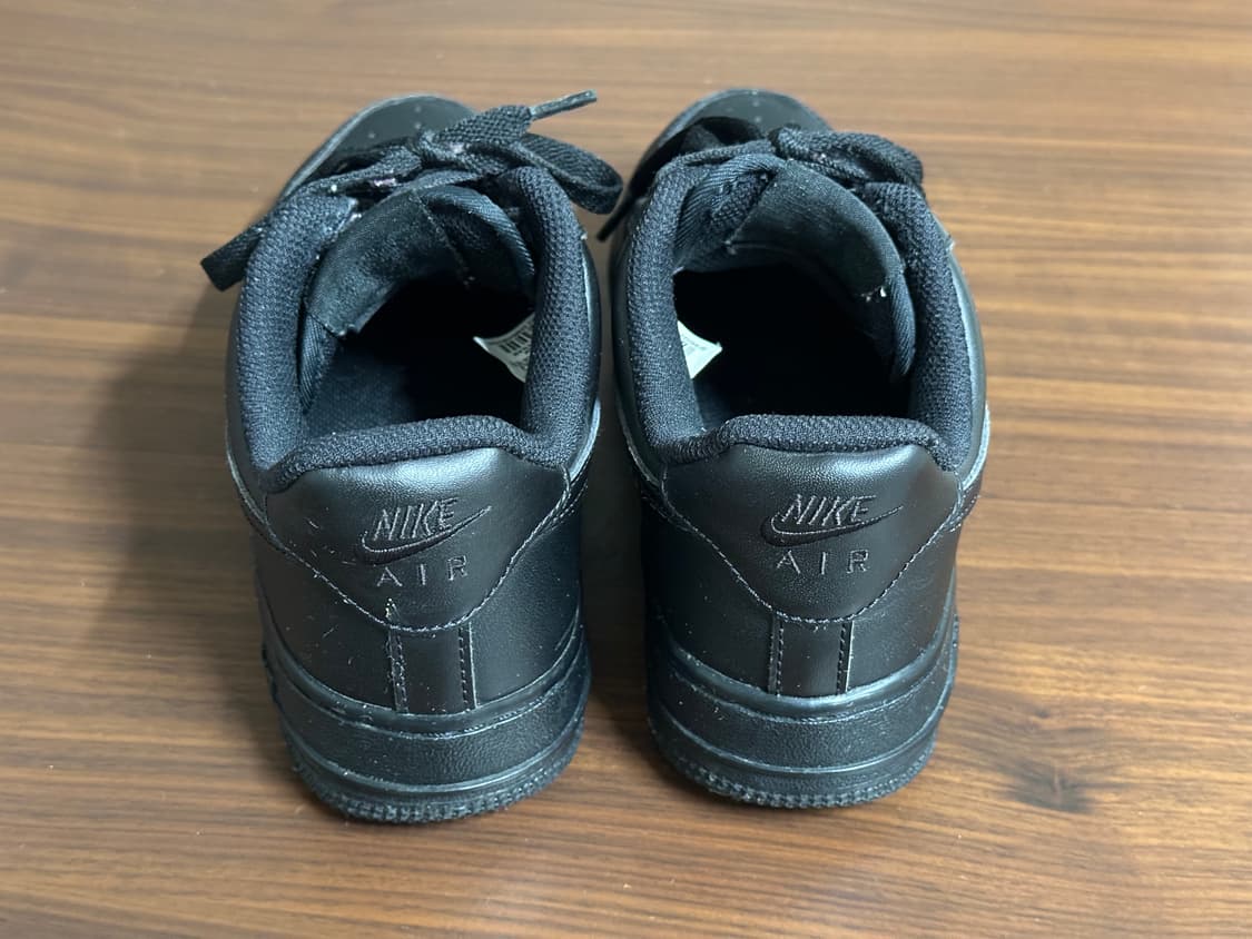 나이키 에어포스 1 트리플 블랙 상품이미지4