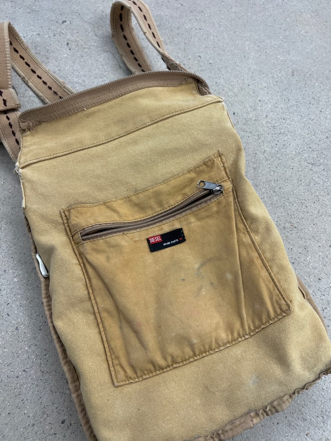 디젤 아카이브 밀리터리 캔버스 크로스백 상품이미지9