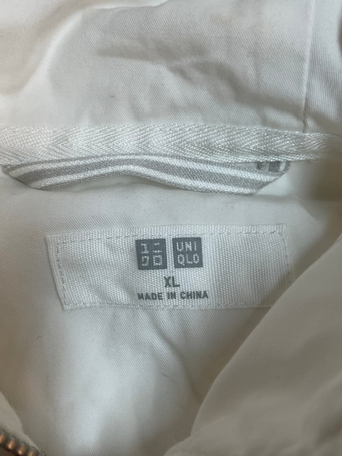 유니클로 바람막이  상품이미지4